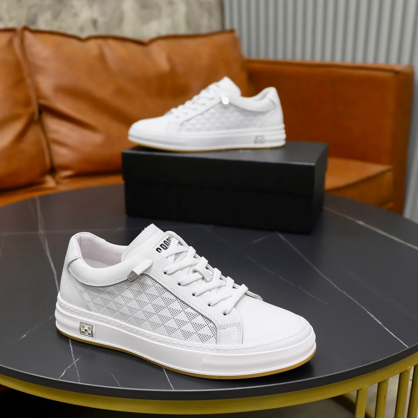 Men's shoes: 440💰🙅‍♂️🙅‍♂️🙅‍♂️ Brand: PRADA Standard code: 38–44 (45 can be customized) Level: Same as the official website Material: Original cowhide fabric Comfortable pigskin lining Lightweight and wear-resistant outsole Style category: Men's fashionable casual shoes and boots Running sneakers Distinguished luxury brand elements Top luxury Color: actual picture color